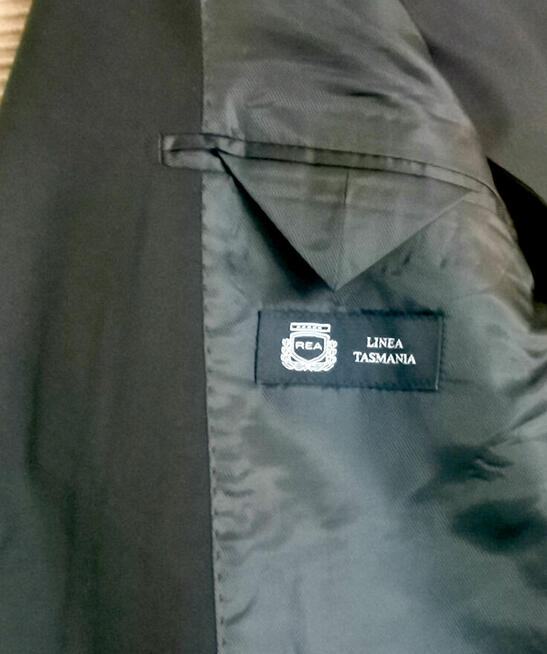 Garnitur bawełniany REA, nowy - 90 zł.