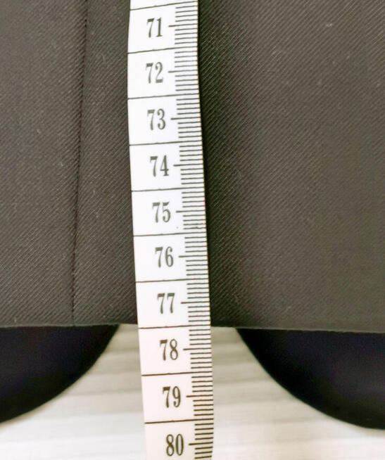 Garnitur bawełniany REA, nowy - 90 zł.