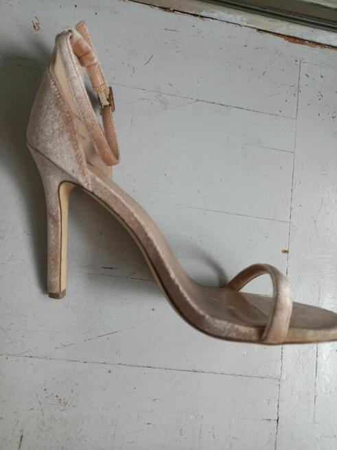 Sandałki River island