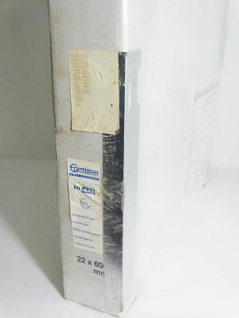 Kompaktowy płaski grzejnik