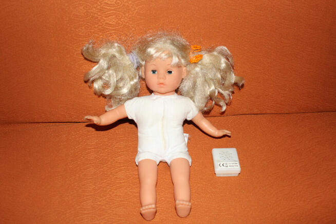 Lalka w sukience Simba 3 x bateria 1,5V