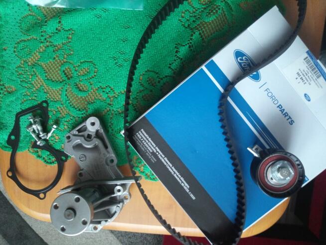 Komplet rozrządu ford z pompą wody 2045356