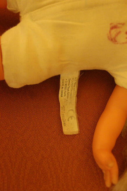 Lalka w sukience Simba 3 x bateria 1,5V