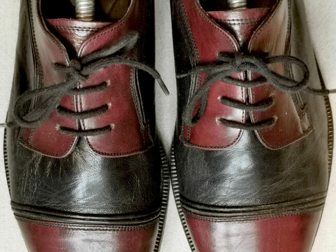 Męskie półbuty wyjściowe Bally, rozmiar 40 - 350 zł.