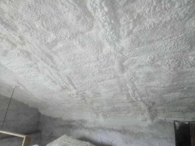 Ocieplenie pianą PUR