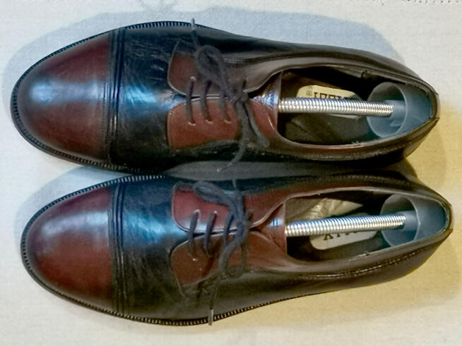 Męskie półbuty wyjściowe Bally, rozmiar 40 - 350 zł.