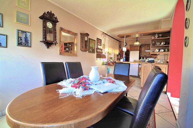 Zadbany dom blisko Obwodnicy i terenów zielonych.