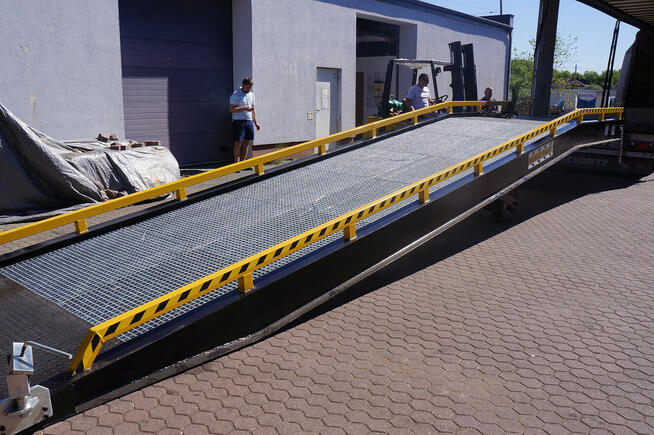 Rampa przeładunkowa załadunkowa najazdowa 20T mobilna NOWA