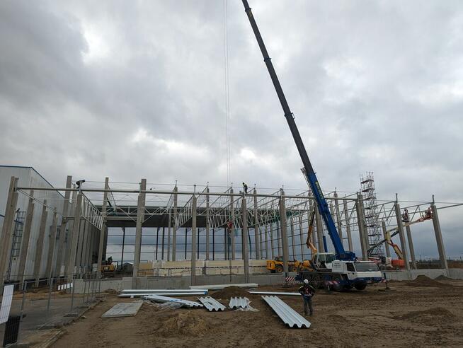 usługi dźwigiem do 110 t.Żuraw, podnośnik koszowy 35 metrów