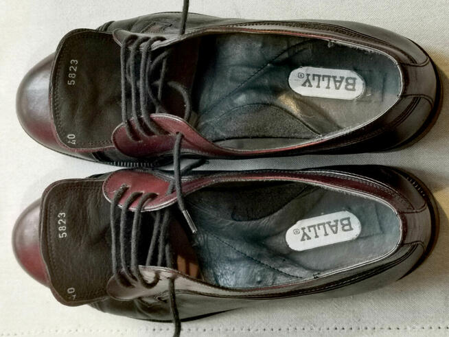 Męskie półbuty wyjściowe Bally, rozmiar 40 - 350 zł.