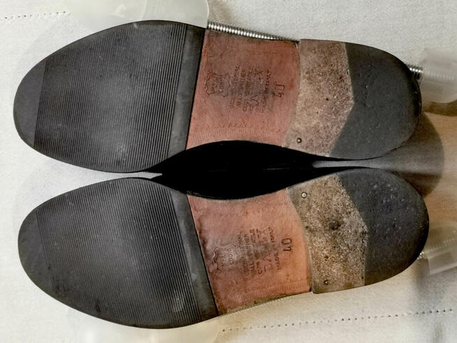 Męskie półbuty wyjściowe Bally, rozmiar 40 - 350 zł.