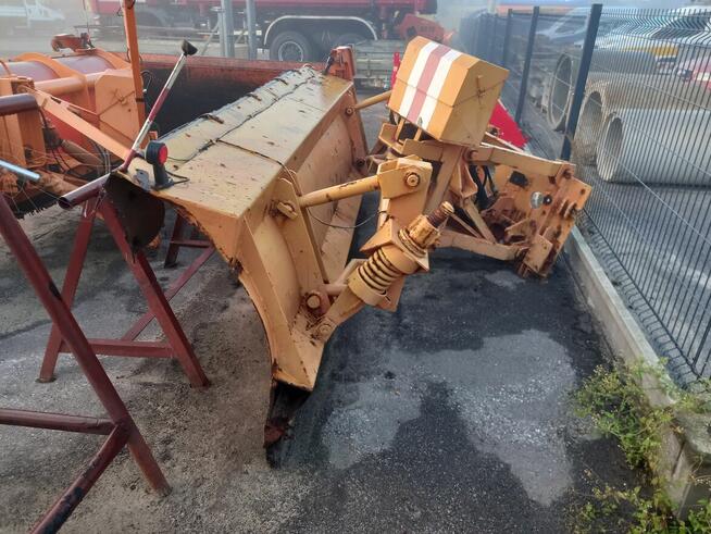 Pług do odśnieżania