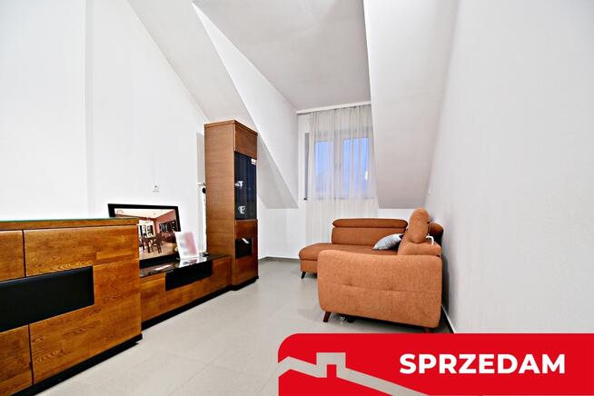 Szeregowiec na spokojnym osiedlu przy lesie-okazja