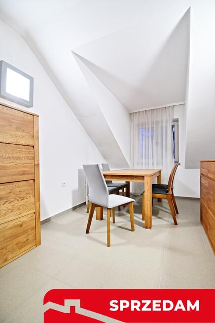 Szeregowiec na spokojnym osiedlu przy lesie-okazja