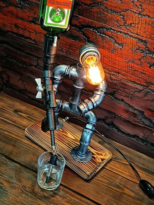 Dozownik, nalewak do alkoholu Żołnierz na prezent