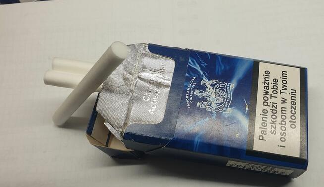 Kolekcjonerska paczka atrapa