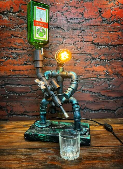 Dozownik, nalewak do alkoholu Żołnierz na prezent