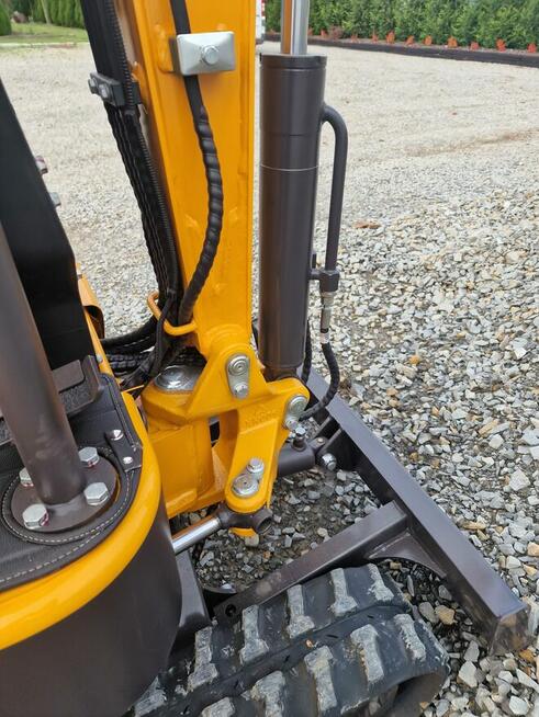 Mini koparka Berger Kraus BK1200AS silnik KUBOTA + osprzęt