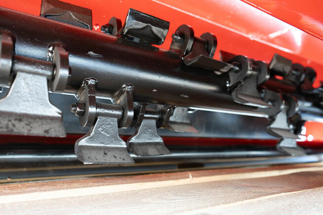 KOSIARKA BIJAKOWA FMS-160P Z PRZESUWEM HYDRAULICZNYM (40 CM)