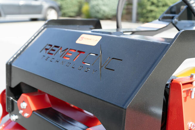 KOSIARKA BIJAKOWA FMS-160P Z PRZESUWEM HYDRAULICZNYM (40 CM)