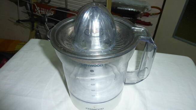 Wyciskarka do cytrusów Kenwood JE290,moc 40 Wat.Stan b.dobry