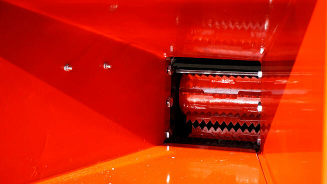 RĘBAK TARCZOWY RT-690R