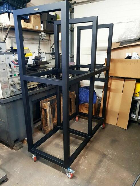 Stojak na koła opony stelaż na kółkach do garażu