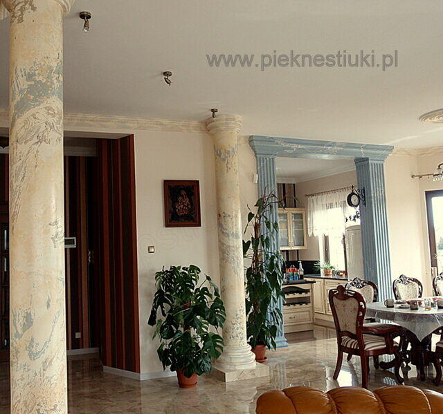 Szlachetne wyprawy ścienne imitujące marmur, granit.