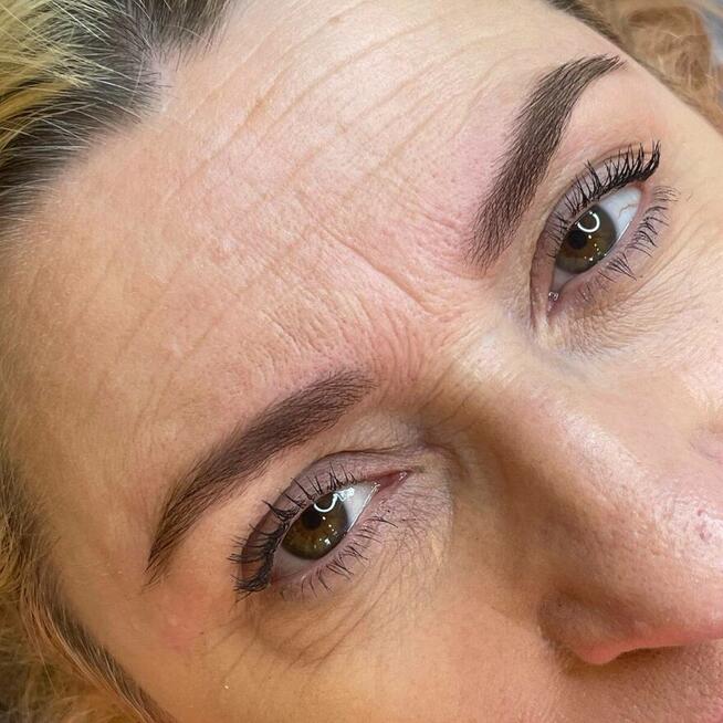 Ustroń: Henna pudrowa - idealne brwi super efekt ombre