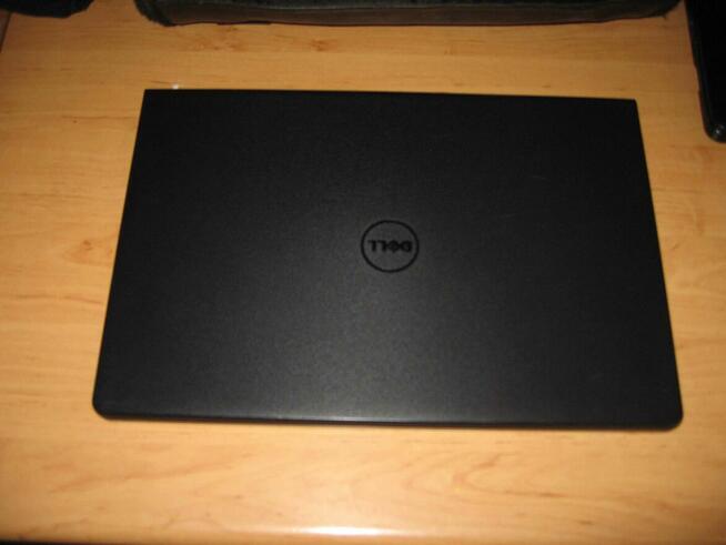 Laptopy nowe poekspozycyjne i polisingowe , z roczna gwaran