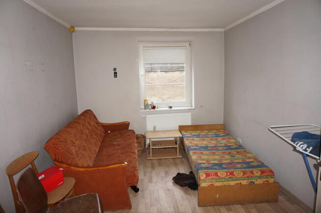 Hala magazynowo-produkcyjna z biurami, ogrzewanie.