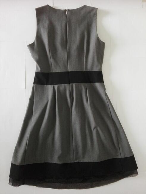 Sprzedam elegancką szarą sukienkę z wiskozy