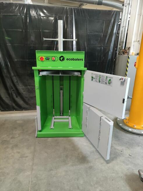 Mała belownica do kartonu i folii Ecobalers VB50E