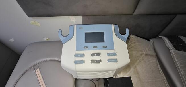 sprzedam wyposażenie gabinetu rehabilitacji