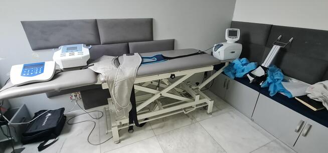 sprzedam wyposażenie gabinetu rehabilitacji