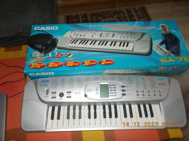 keyboard CASIO - SA 75