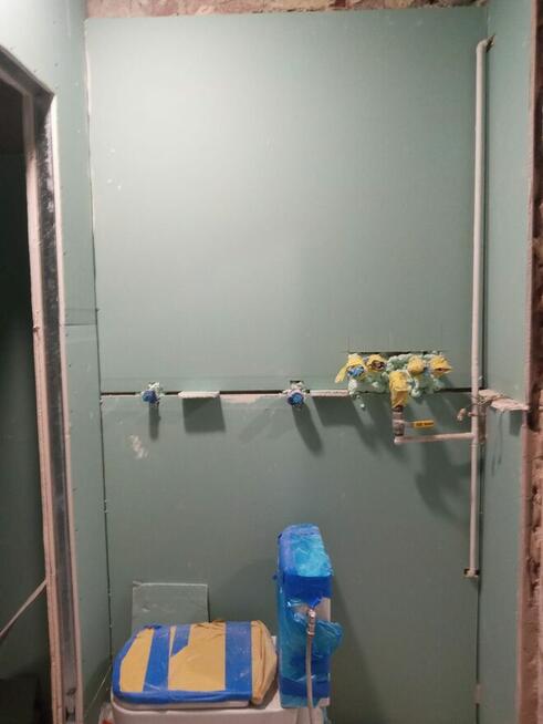 Usługi remontowo-budowlane.