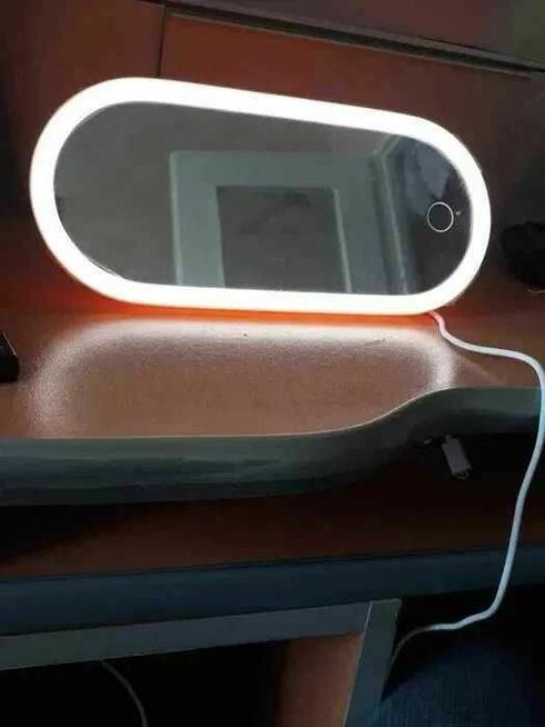 lusterko do makijazu led