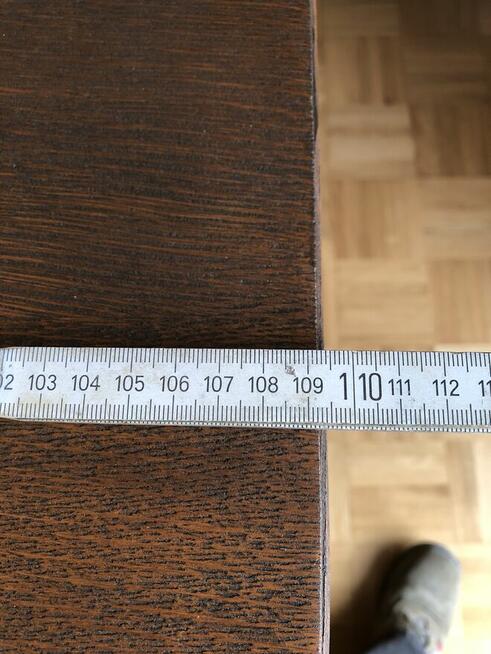 Stol masywny z 1929 r. z 6 krzesłami