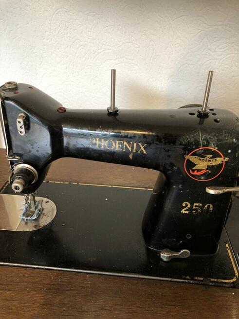 Maszyna do szycia Phoenix 250