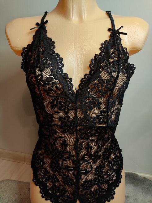 Odzież używana i nowa najładniejsza w Polsce. Emilia Kenzik