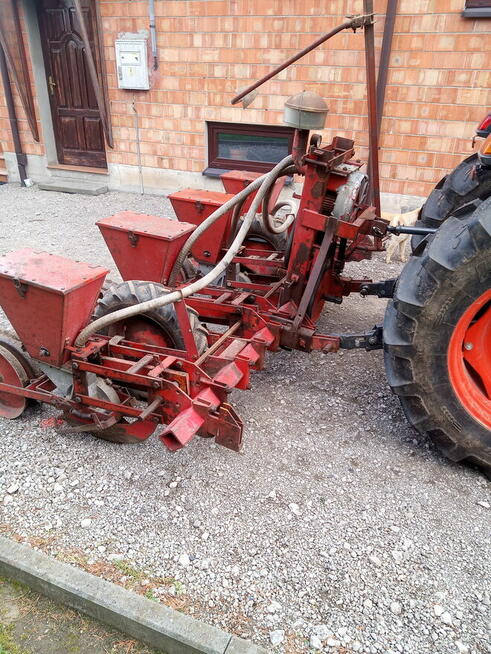 Siewnik punktowy 4-rzędowy Aeromat