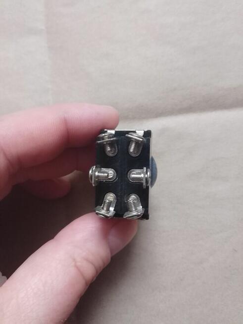 Przełącznik podwójny ON-OFF-ON