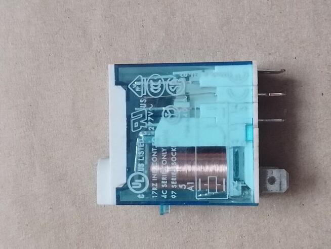 Przekaźnik Finder 46.61.9.024.0040 8A i 16A 24VDC