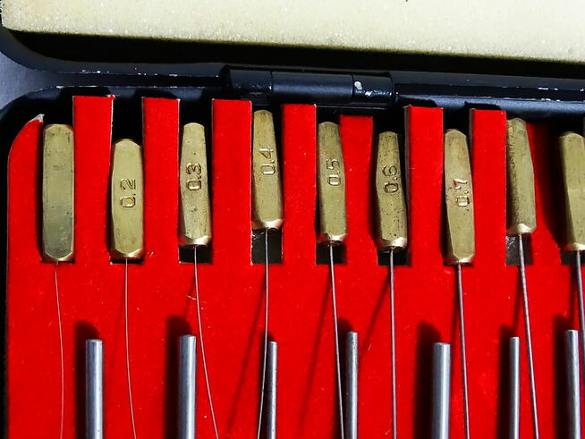 Zestaw mierników przewodów silnika TOYOTA, oryginalny OEM 09