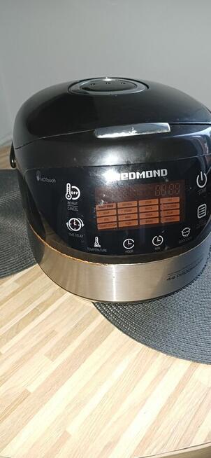 Multicooker redmond