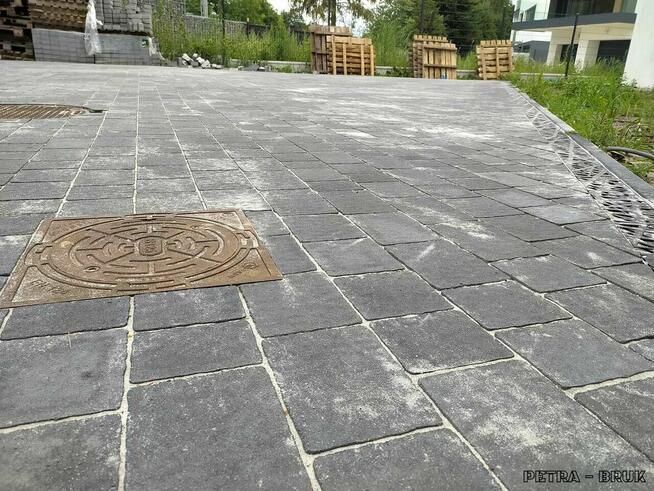 Układanie kostki brukowej brukarstwo usługi brukarskie