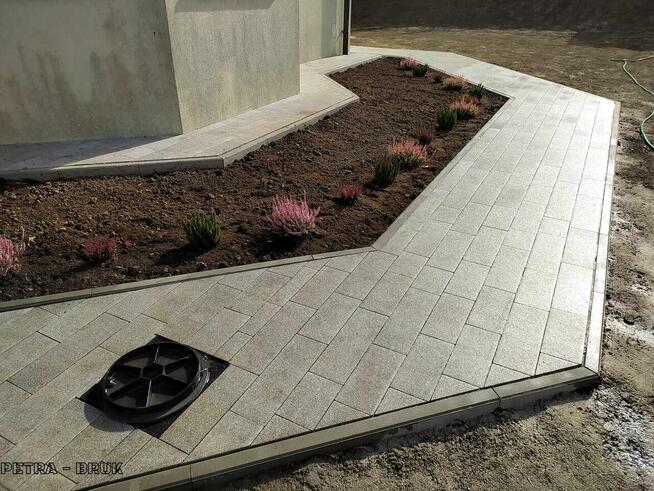 Układanie kostki brukowej brukarstwo usługi brukarskie