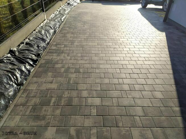 Układanie kostki brukowej brukarstwo usługi brukarskie