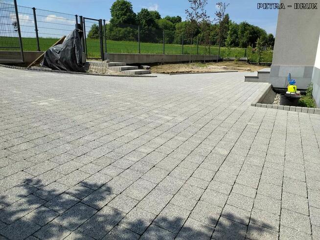 Układanie kostki brukowej brukarstwo usługi brukarskie